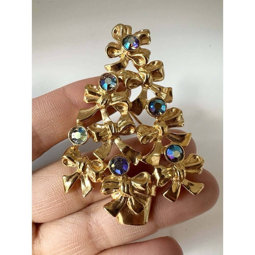 Vintage Christmas Tree Pin Brooch Iridescent Rhinestone Stones Gold Tone